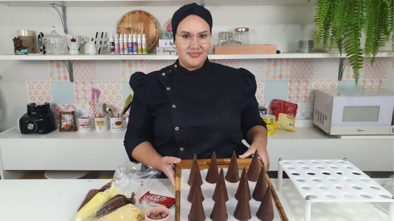 Análise do Curso de Cone Trufado da Bia Nocete com cones recheados e destaque para a avaliação do produto.