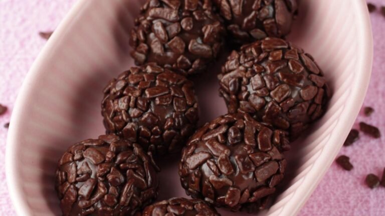 Brigadeiro gourmet de chocolate perfeito, receita profissional para vender.