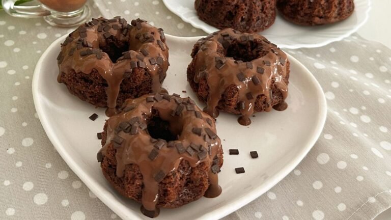 Mini Bolos Caseiro Para Vender: Receita Fácil, Precificação e Dicas de Venda